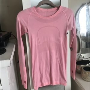 Lulu Lemon swiftly tech long sleeve!